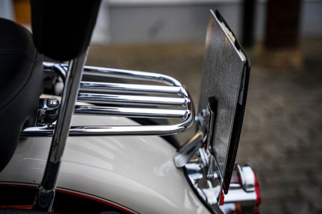 Fahrzeugabbildung Harley-Davidson FLSTN Softail Deluxe 96 CUI