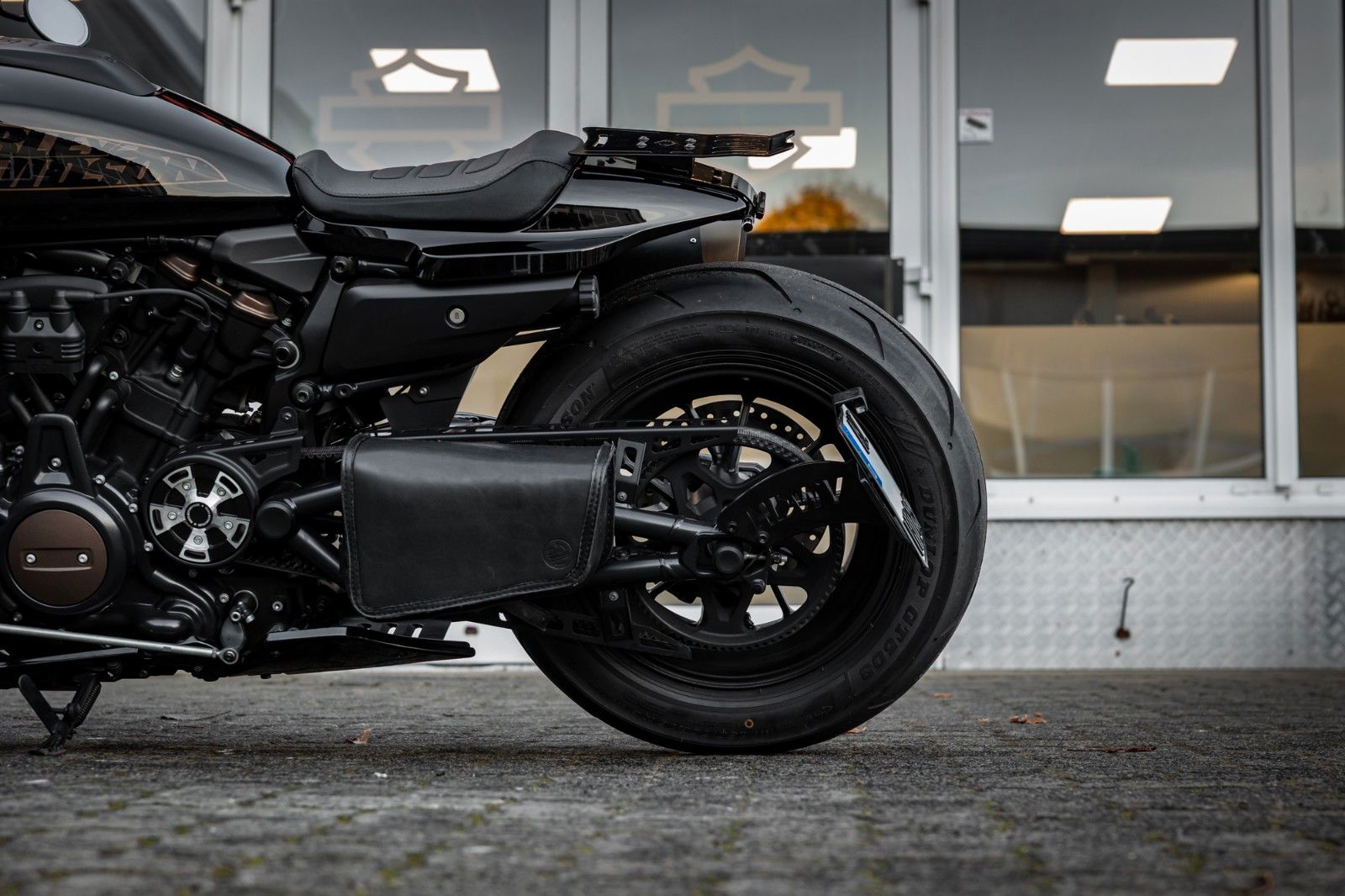 Fahrzeugabbildung Harley-Davidson RH1250S Sportster S - Jekill&Hyde -