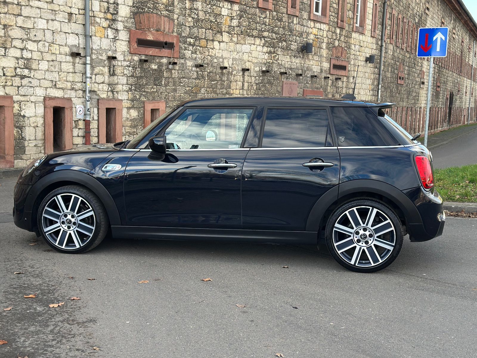 Fahrzeugabbildung MINI COOPER S*LEDER+PANO+AUTOM+BUSINESS-PAKET*