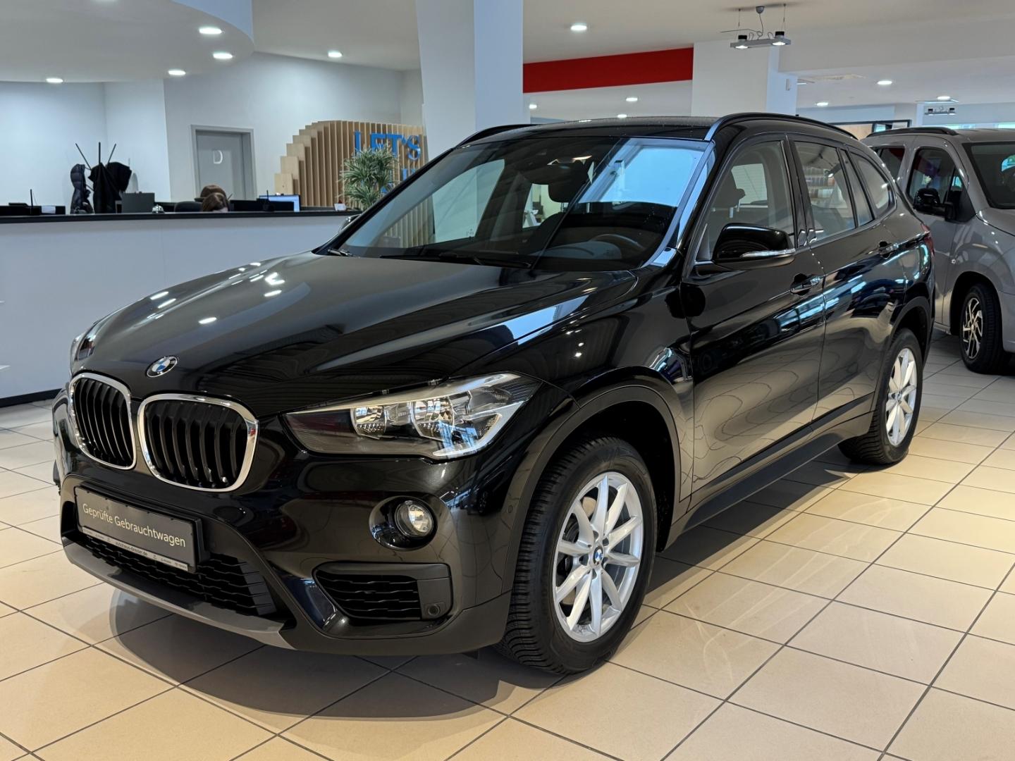 BMW X1 sDrive 18 i Advantage / Tempomat / 3 Zonen-Kl