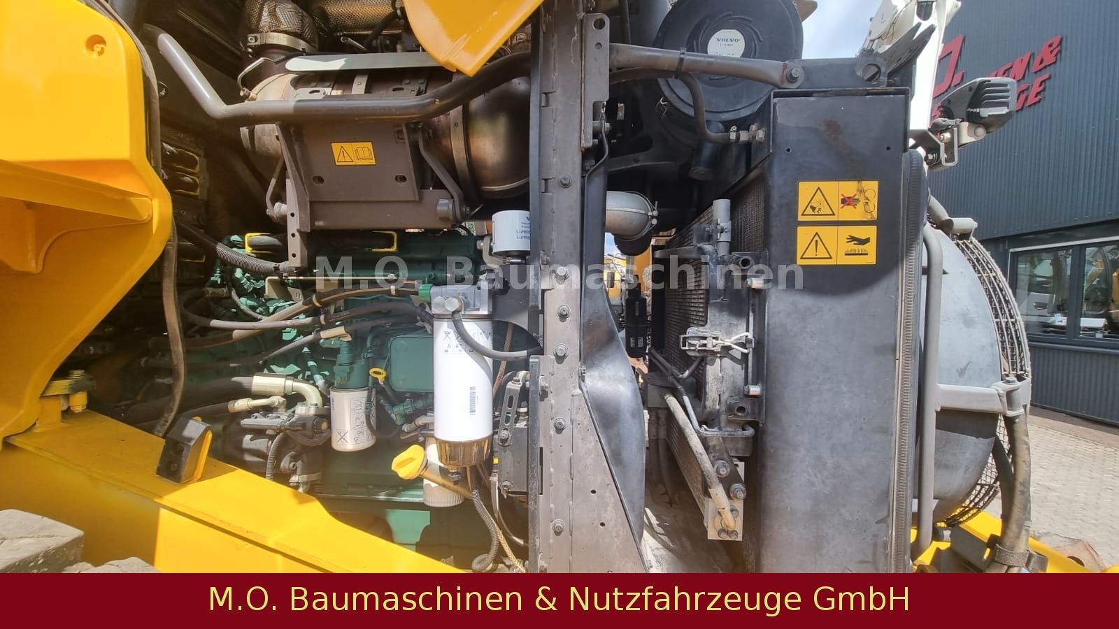 Fahrzeugabbildung Volvo L 90 H / ZSA / AC / SW / Hochkippschaufel/