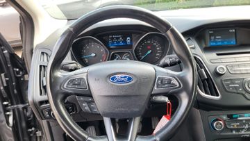 Fahrzeugabbildung Ford Focus Trend 5-Türig 1,6 Ltr.-4 Zyl.