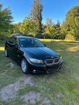 BMW 325i E90 Facelift Automatik - BMW 325 aus 2009: 325i