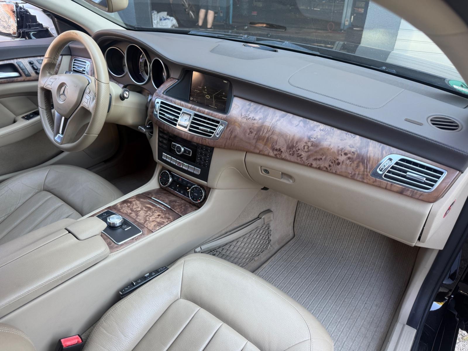 Mercedes-Benz CLS 350 CDI BlueEfficiency*ESGD*SHZ*XENON**