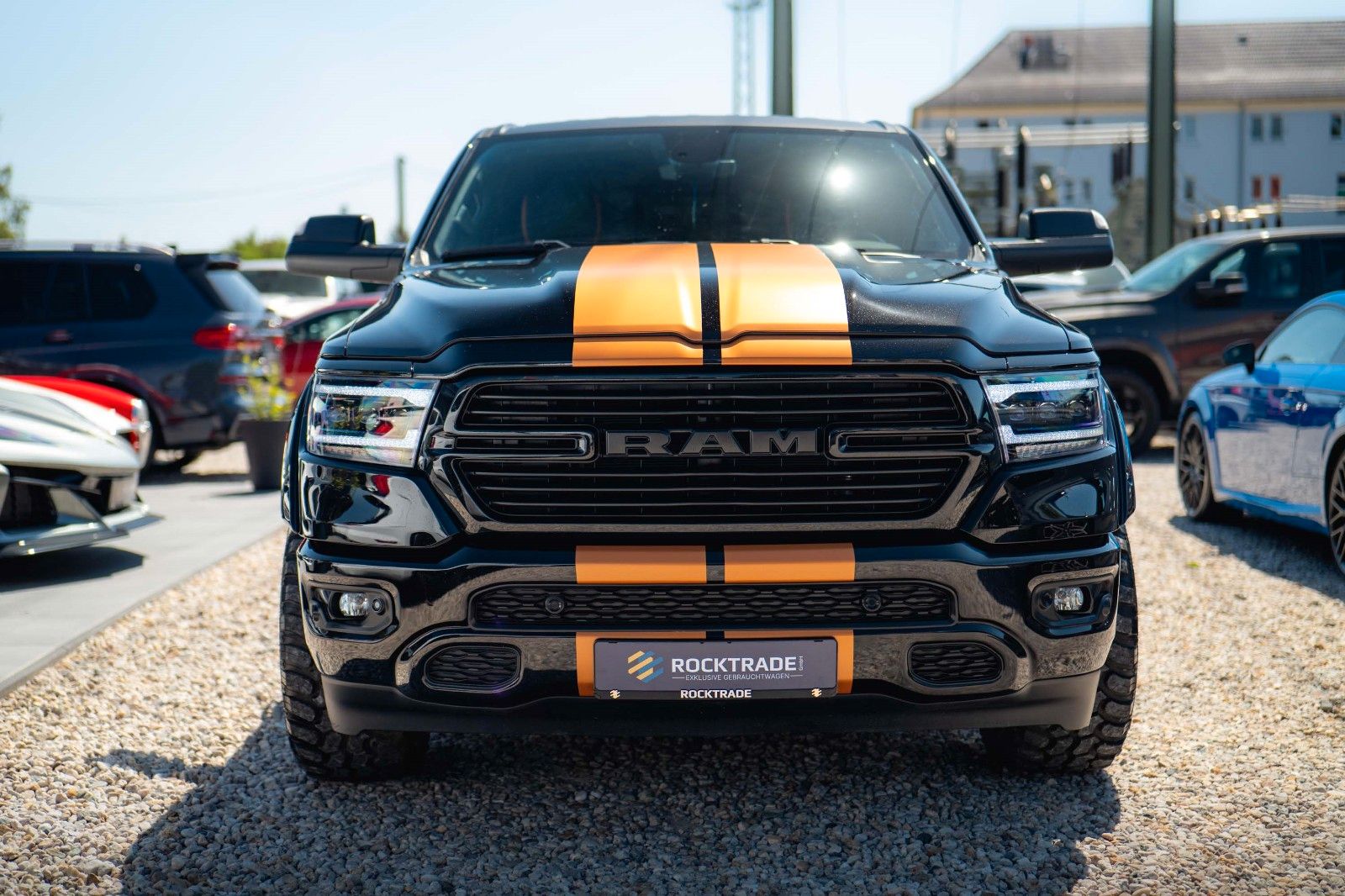 Fahrzeugabbildung Dodge RAM 5.7 V8 HEMI 4x4 OFFROAD Night-Paket *LED*19%