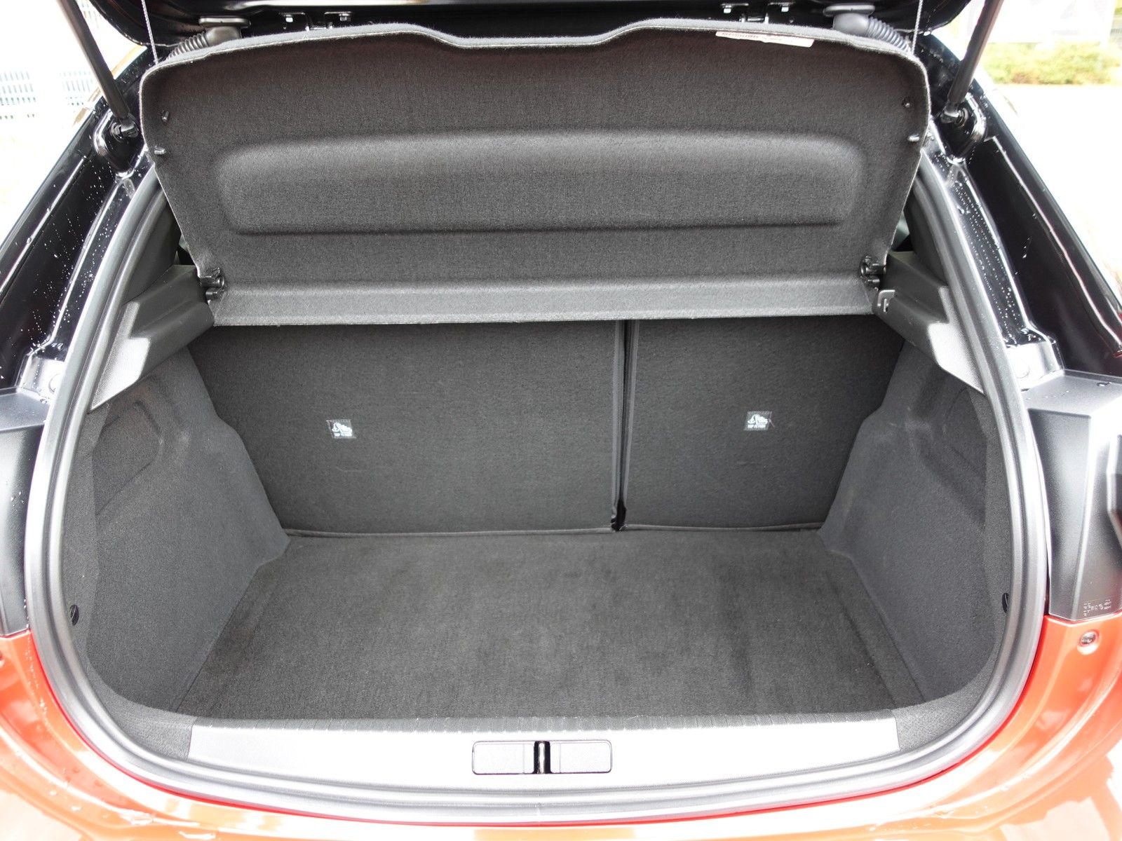 Fahrzeugabbildung Opel Corsa 1.2 Dir.Inj. Turbo GS74kw/NAVI/MATRIX/Tech