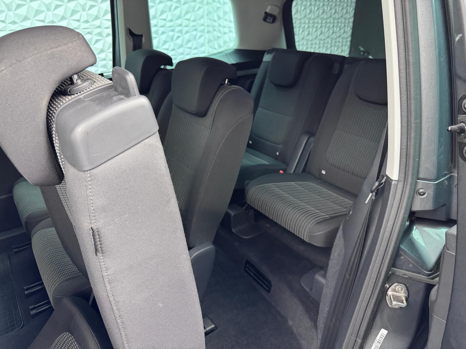 Fahrzeugabbildung SEAT 2.0 TDI 7-SITZER/ACC/AHK/KEYL/DCC/STDHZ/RCAM/DAB