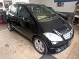 Mercedes-Benz A 160 Avantgard Klima Scheckheft gepflegt SHG - Mercedes-Benz A 160 in Mülheim (Ruhr)