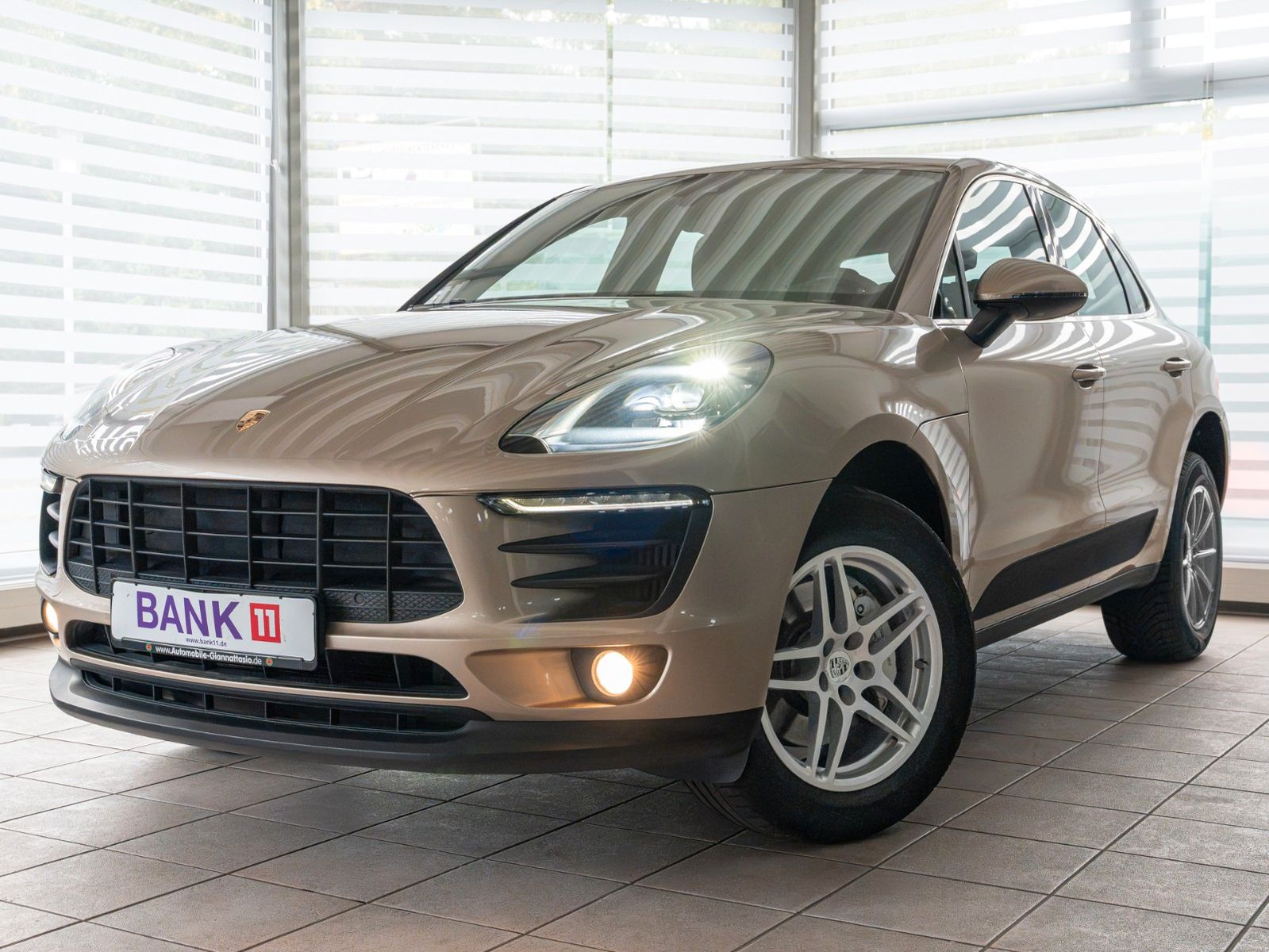 Porsche Macan S