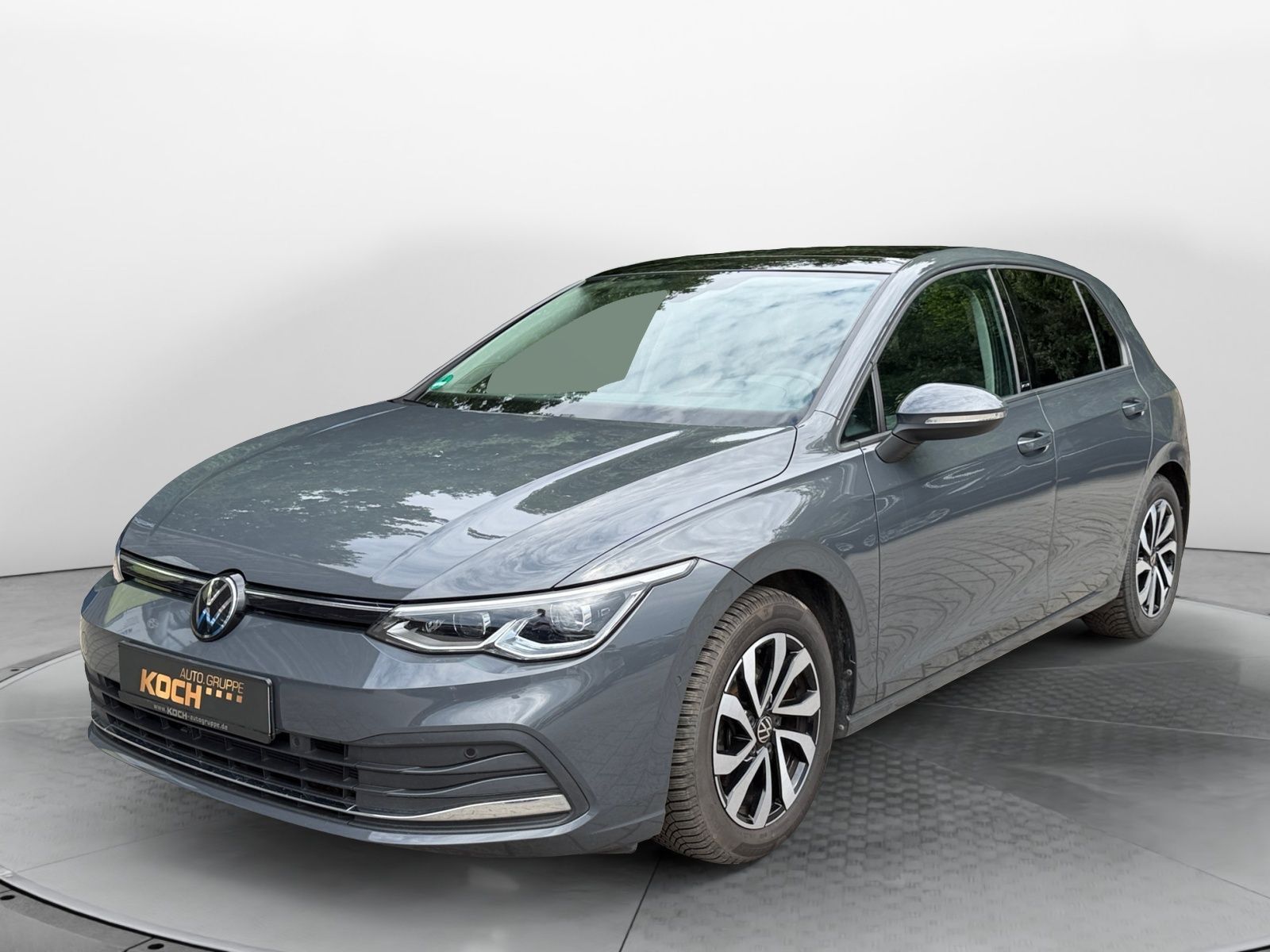 Volkswagen Golf VIII 2.0TDI Active DSG Navi LED AHK Pano imagem 2