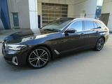 BMW 530d Tour,LuxuryLine,,SAG,Ledersports,ACC,Standh - BMW 5er Reihe aus 2022