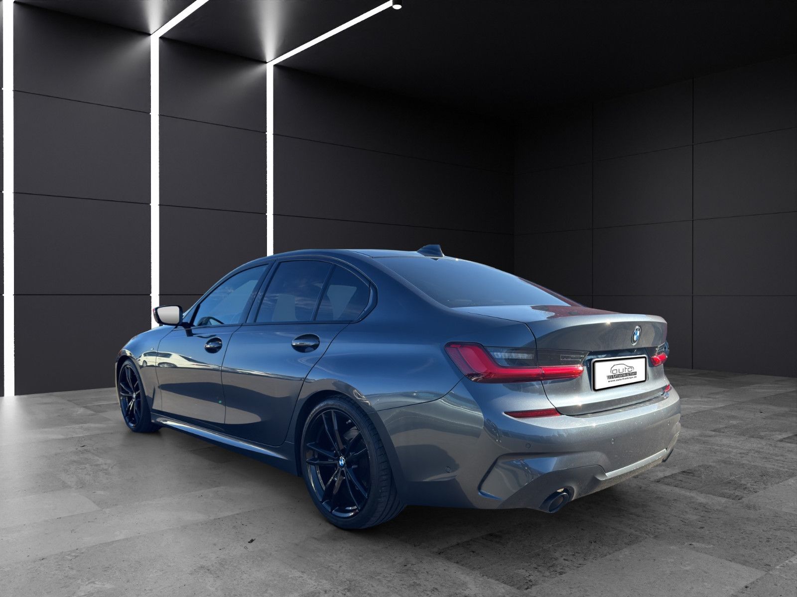Fahrzeugabbildung BMW 320 d xDrive M Sport Lim/Hifi/Shadow/Navi