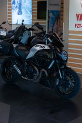 Ducati DIAVEL - DUCATI 2011 DIAVEL
