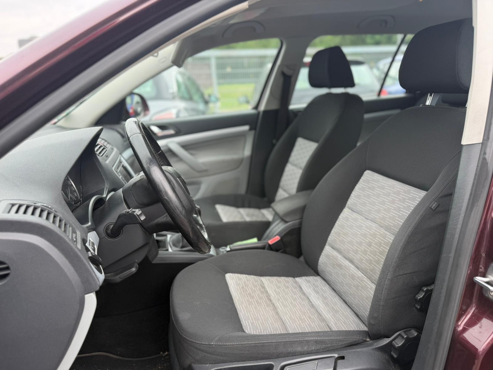Skoda Octavia 2011 — photo 7