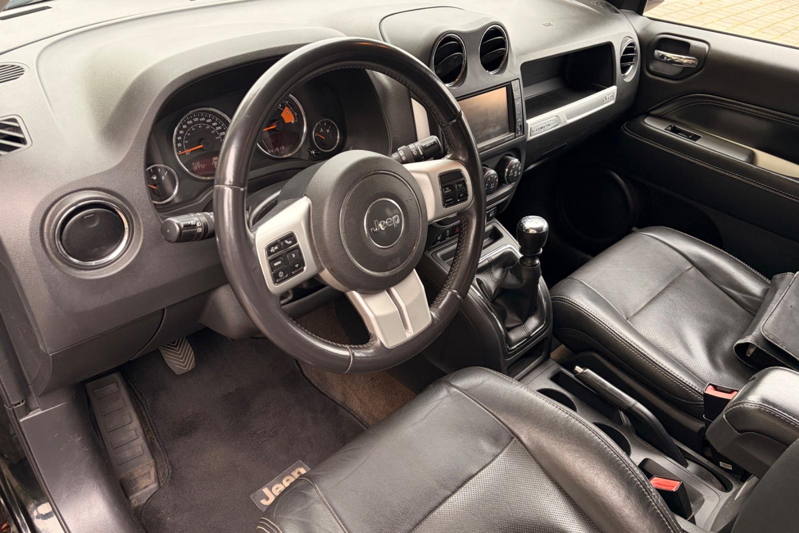 Jeep Compass 2014 — photo 13