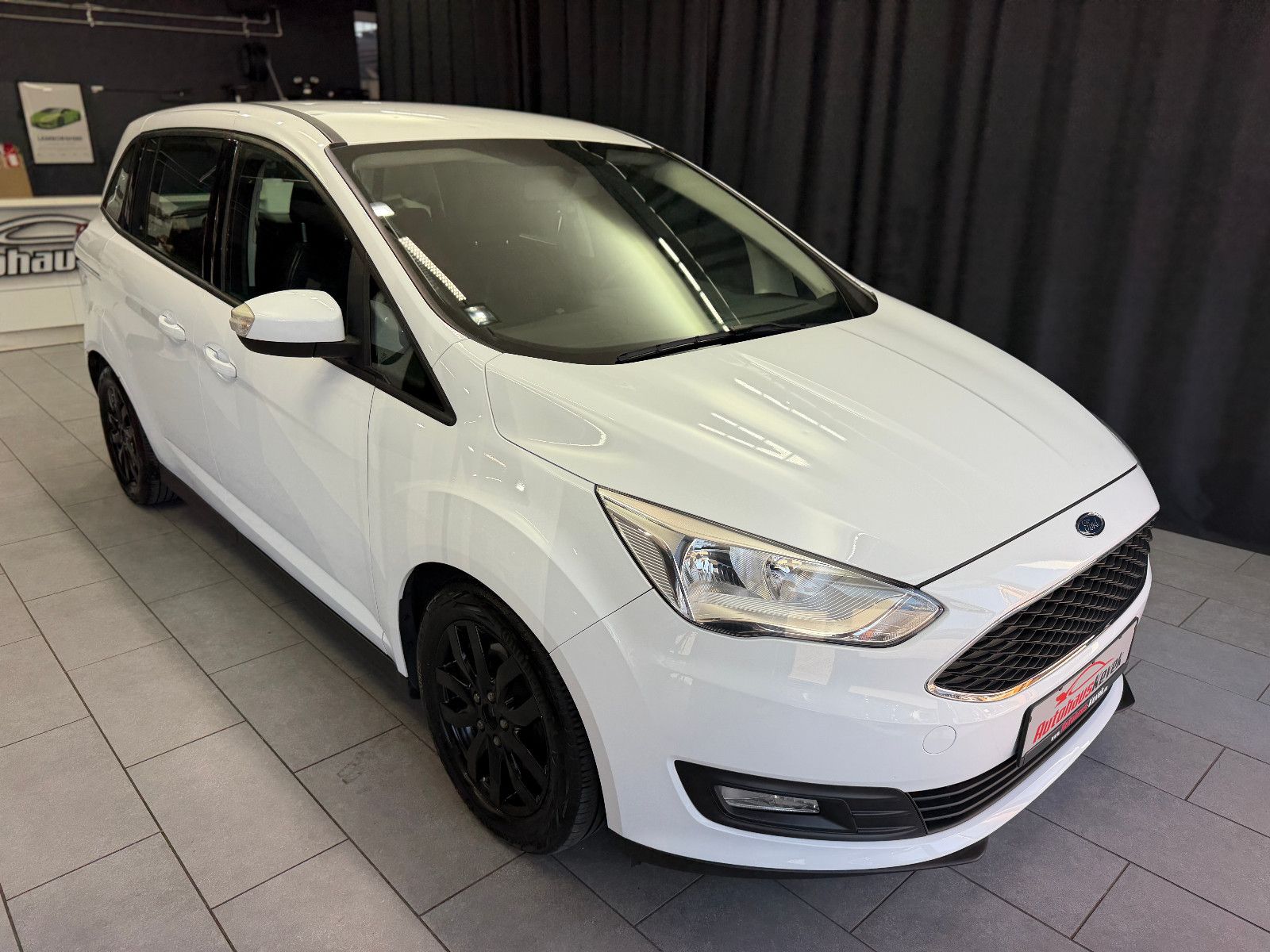 Fahrzeugabbildung Ford Grand C-Max |7-SITZER|PDC|TEMPOMAT