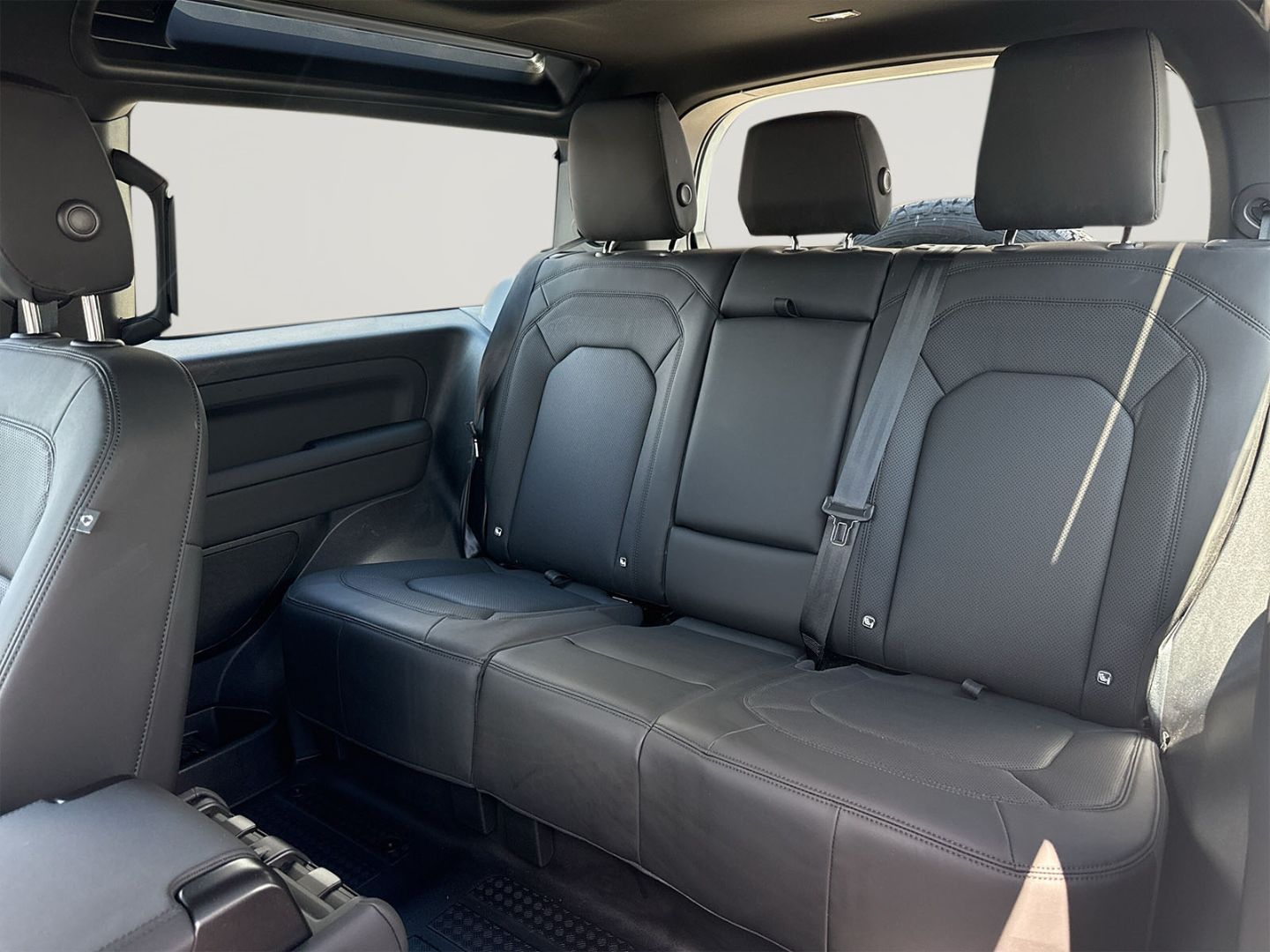 Land Rover Defender 90 3.0 D200 X-Dynamic SE 20'' ACC AHK H foto 5