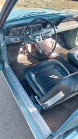 Ford Mustang 289 V6 Vollrestauriert  - Ford Mustang aus 1966: Coupé