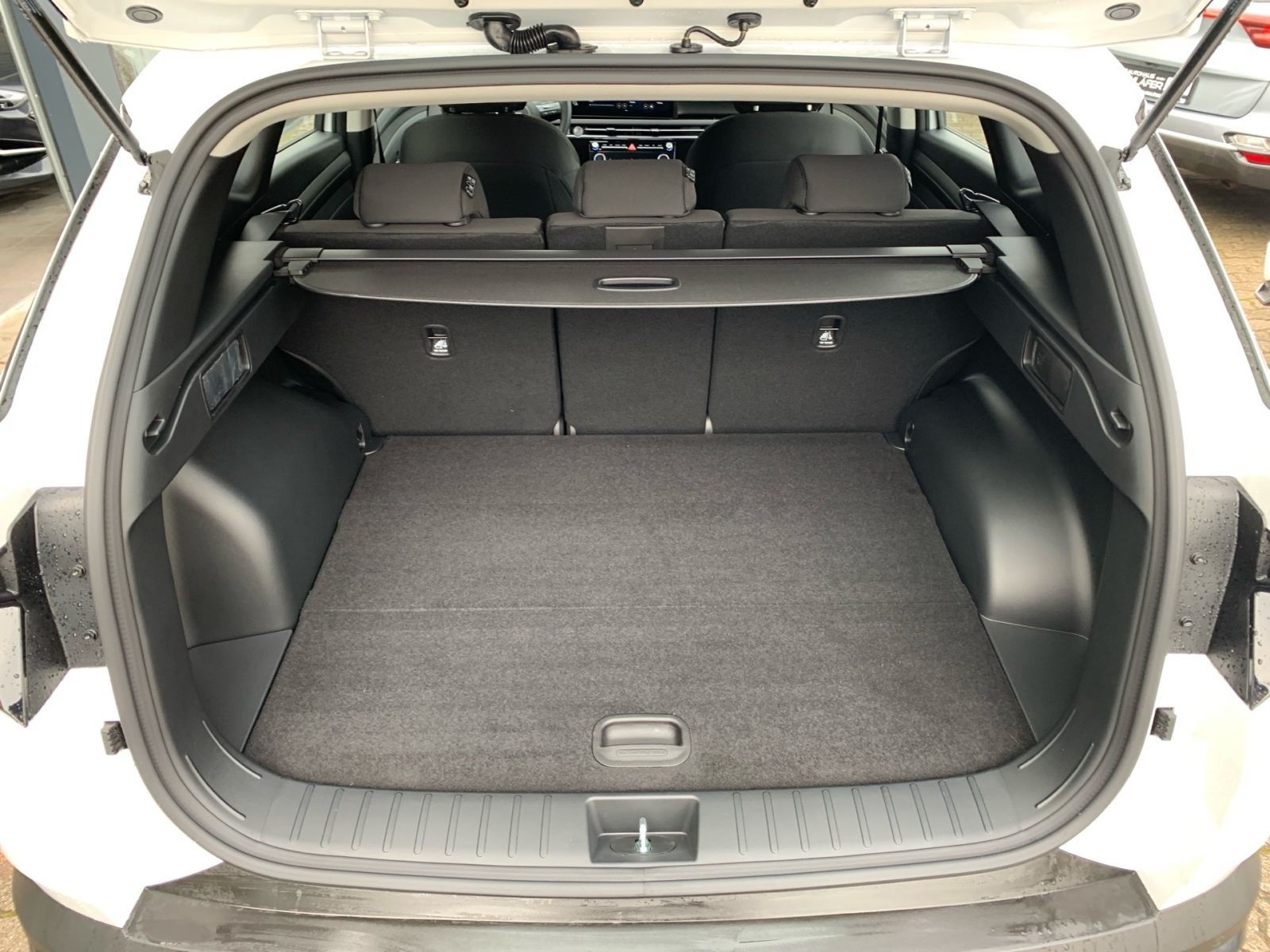 Fahrzeugabbildung Hyundai TUCSON 1.6 T-GDI Select Design-Paket Navi LED