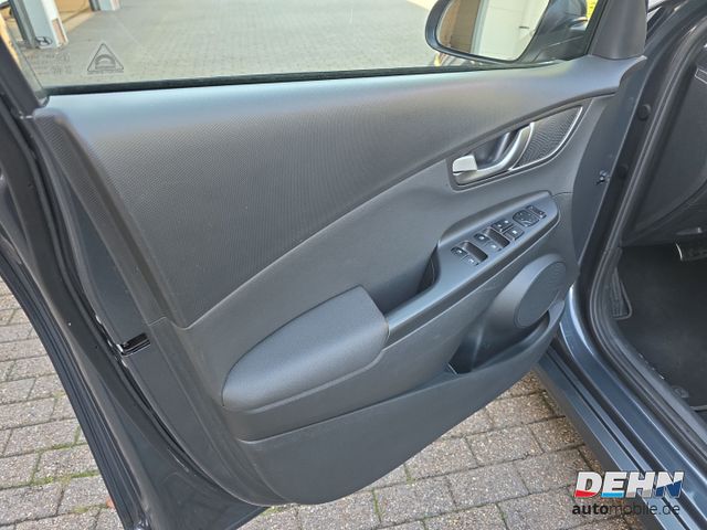 Hyundai KONA EV 64KW Style Wärmepumpe LED Navi