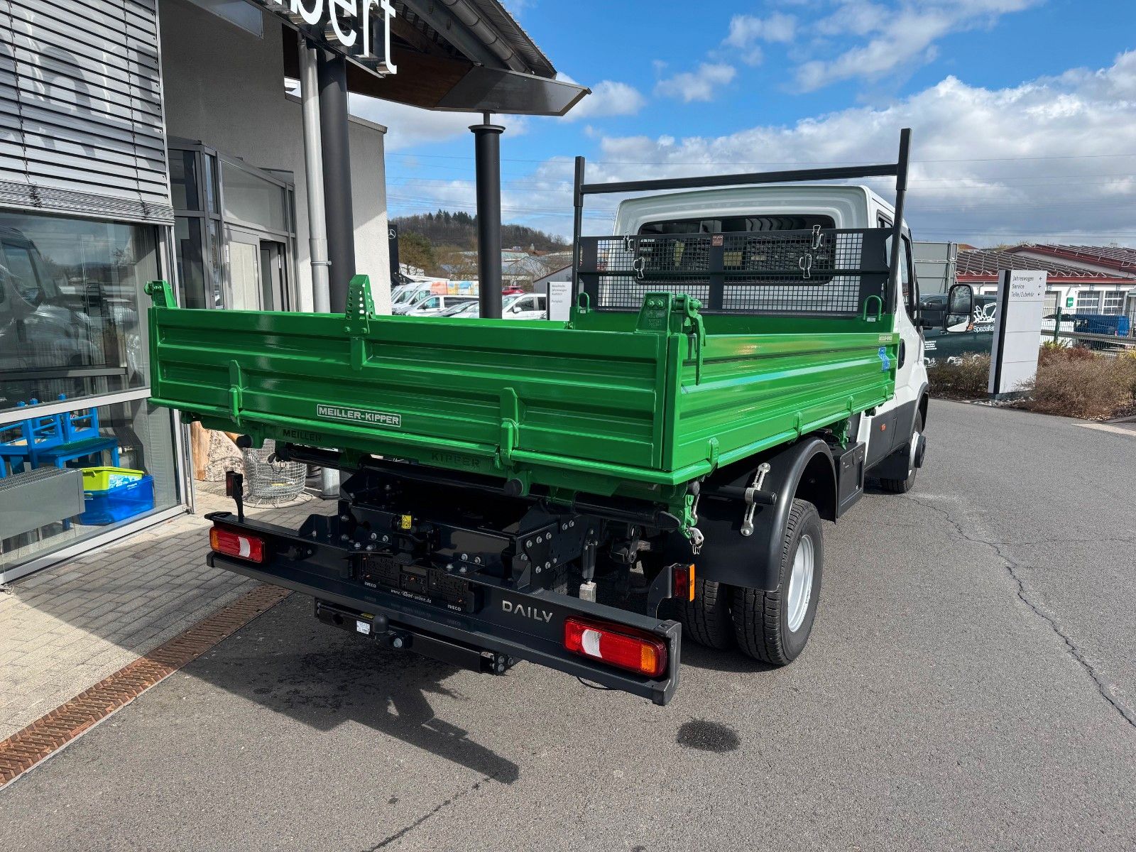Fahrzeugabbildung Iveco Daily 70C18 H 3.0L *AHK*7-Sitze*Standheizung*