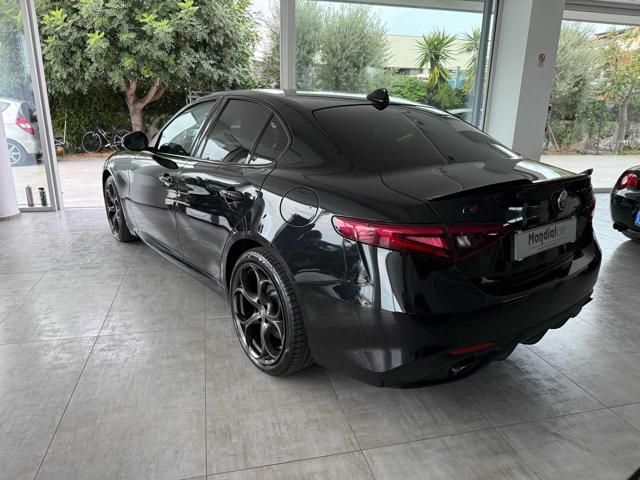 Alfa Romeo ALFA ROMEO Giulia 2.0 Turbo 280 CV AT8 AWD Q4 Ve imagem 3