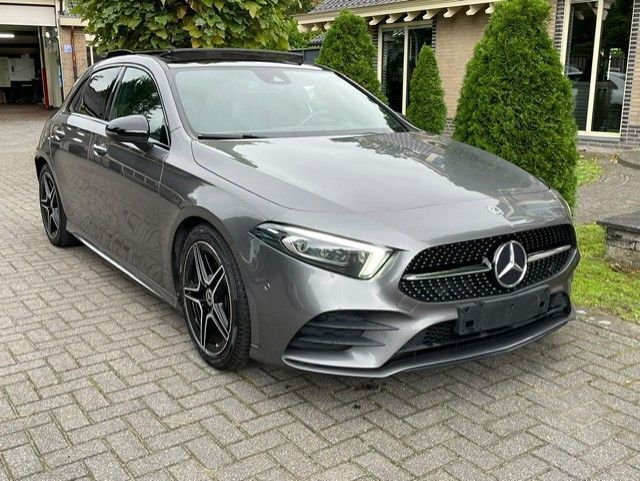 Mercedes-Benz A 180 d AMG LINE PANO NAVI kamera LED