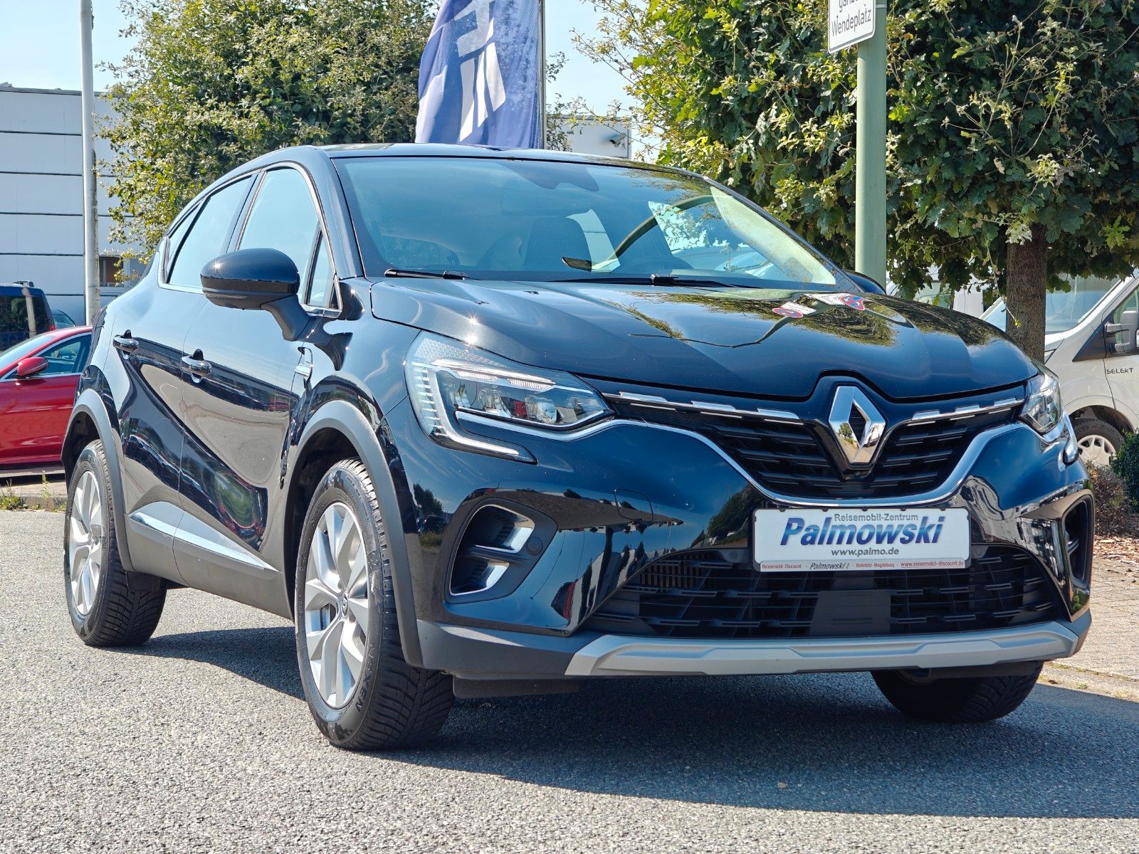 Fahrzeugabbildung Renault Captur II Intens - 360, Navi, DAB, LED, 4S -