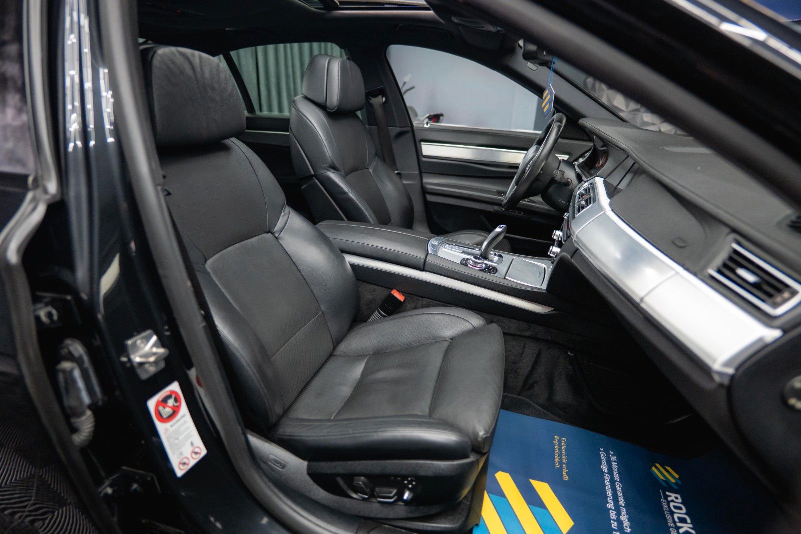 Fahrzeugabbildung BMW 740d M-Sport Black Edition *FULL Options*LESEN!*