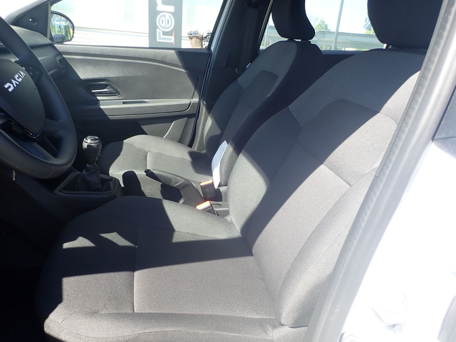Fahrzeugabbildung Dacia Jogger Essential ECO-G 100