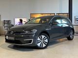 Volkswagen e-Golf VII *Carplay,LM,Touch,AHK,LED* - mit Elektro-Antrieb: Scheckheftgepflegt, mit Klimaanlage