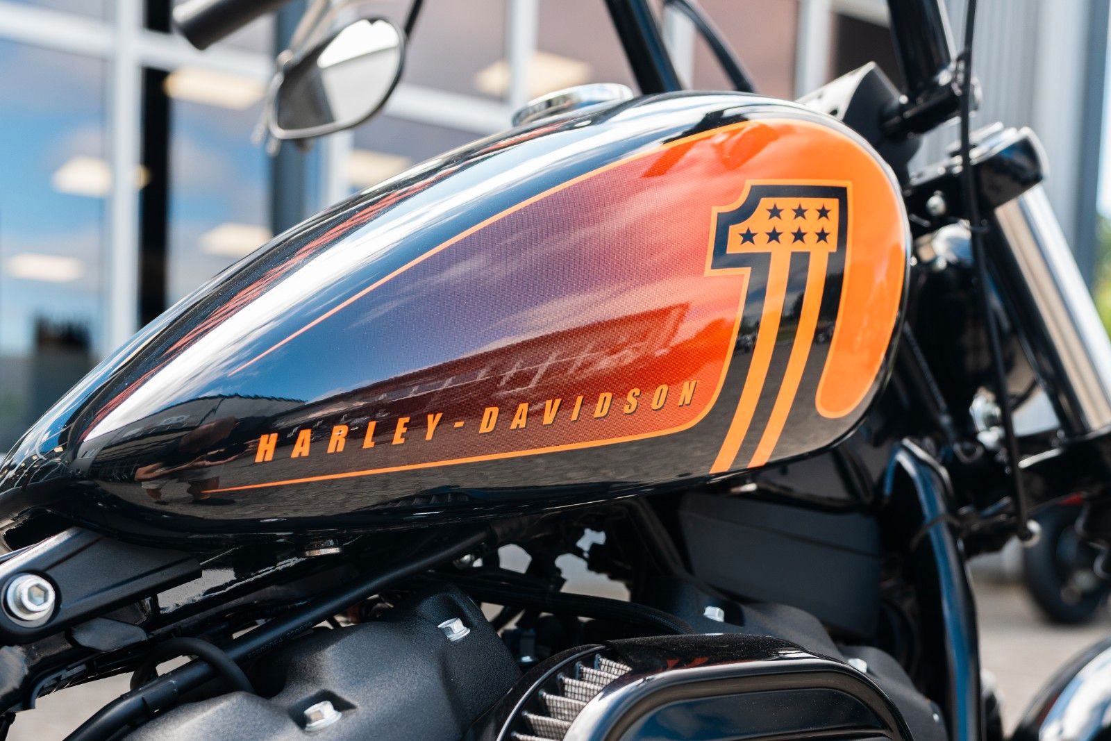 Fahrzeugabbildung Harley-Davidson Softail FXBBS Street Bob - Jekill & Hyde- Bobber