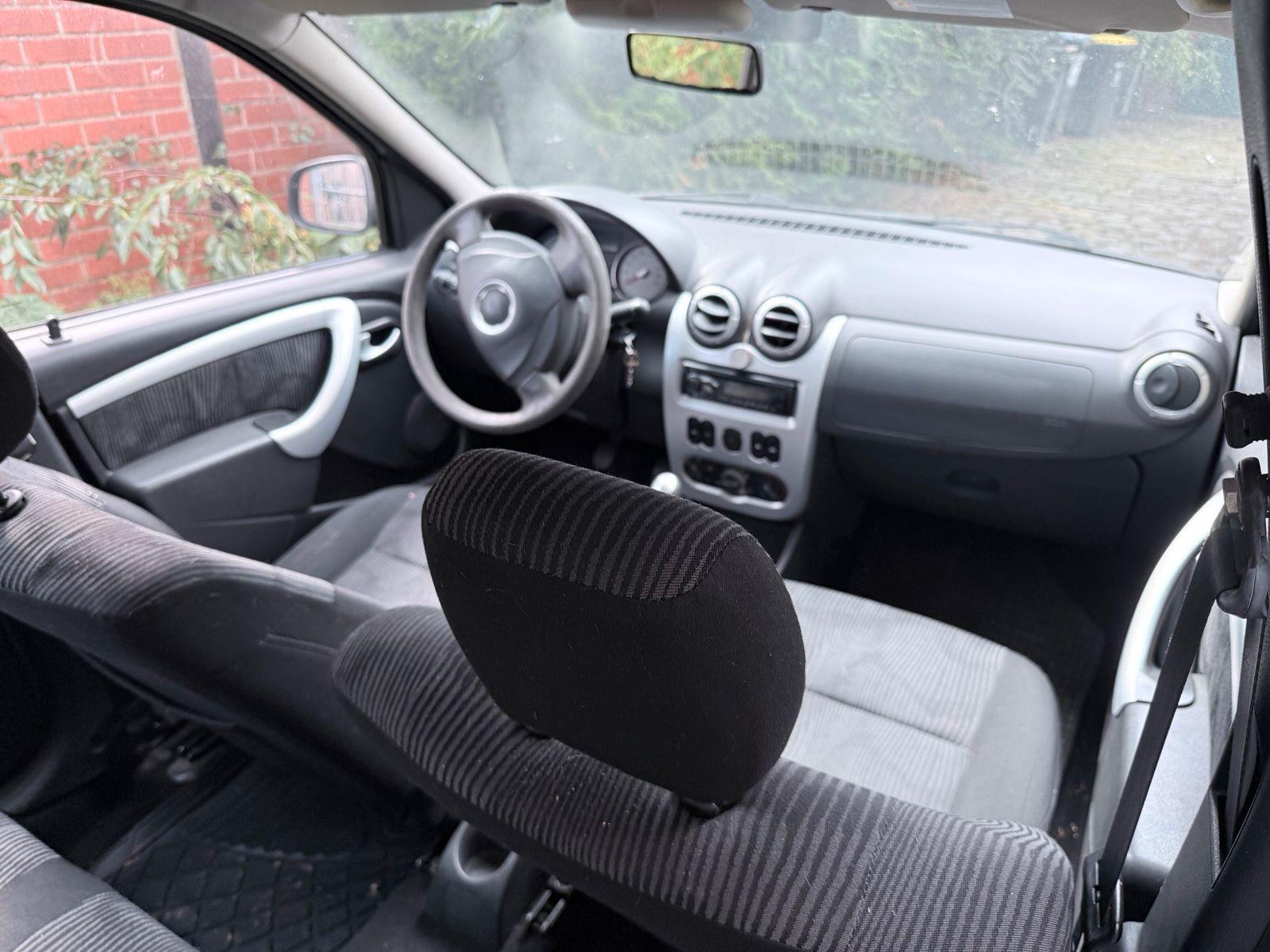 Dacia Logan 2009 — photo 5