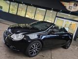 Volkswagen Eos 1.4 Edition 2009 Panorama/LEDER/PDC/NAVI - Volkswagen Eos aus 2009: Cabrio