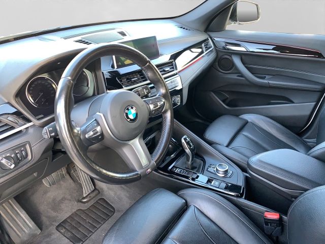 Fahrzeugabbildung BMW X1 sDrive 18i Sport Line+LED+Navi+Leder+HiFi+DAB