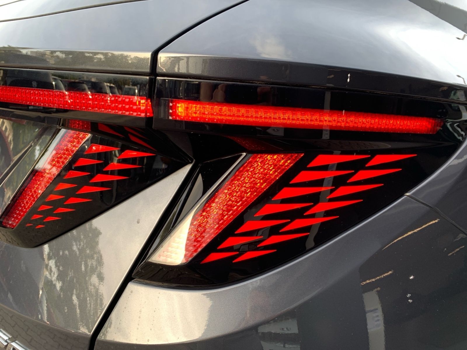 Fahrzeugabbildung Hyundai TUCSON 1.6 T-GDI 7-DCT Trend Mild-Hybrid Navi LE