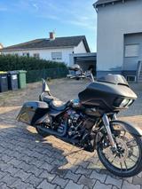 Harley-Davidson Road Glide CVO - HARLEY-DAVIDSON CVO ROAD GLIDE