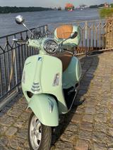 Vespa GTS300 - Vespa Motorräder in Hamburg