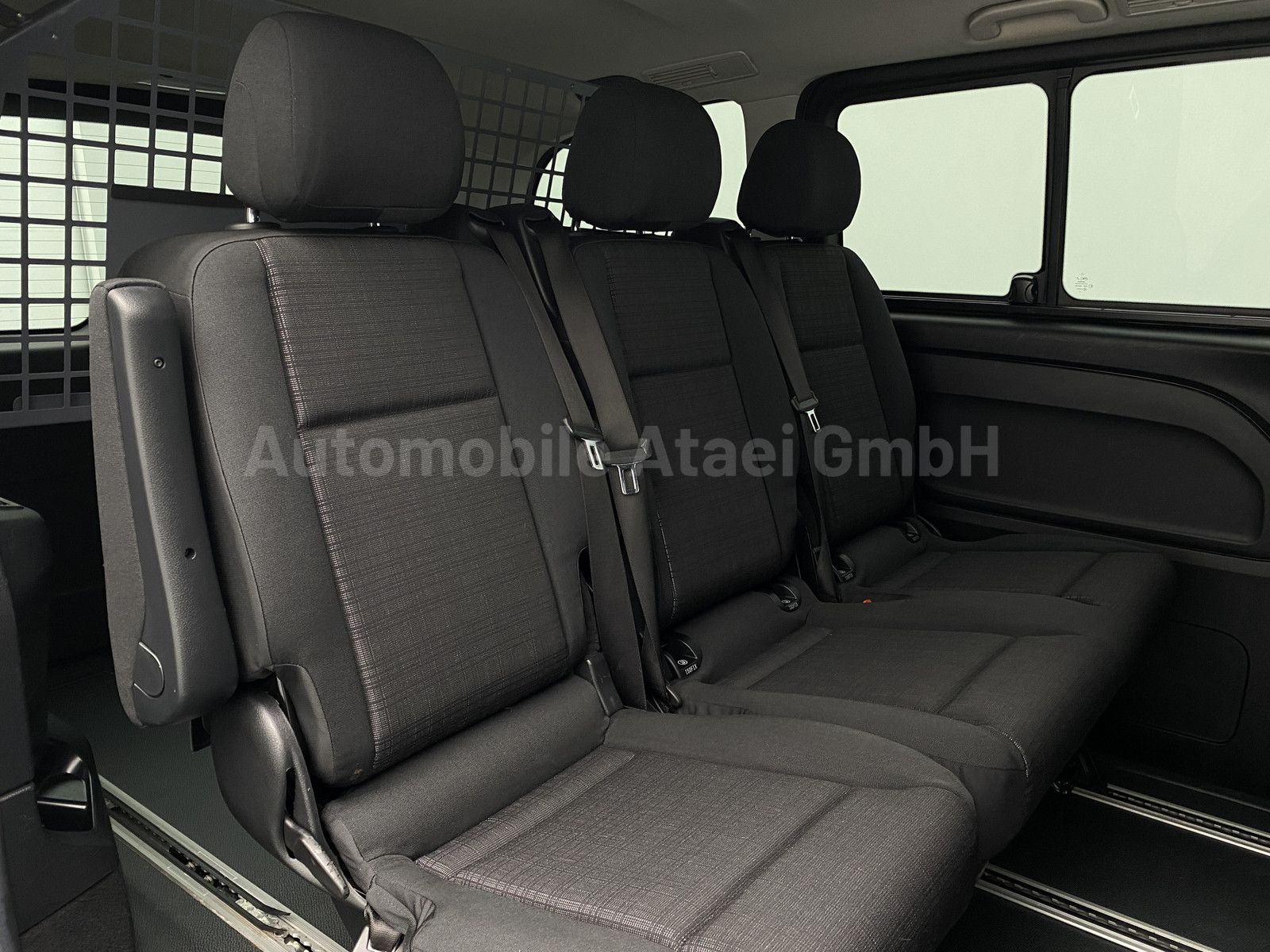Fahrzeugabbildung Mercedes-Benz Vito Tourer 116 *4MATIC* 2x KLIMA+ 2x SCHIEBETÜR
