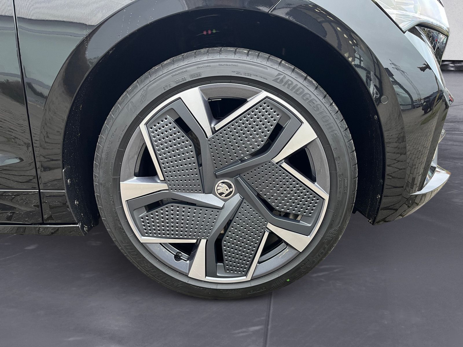 Skoda Enyaq - Bild 9
