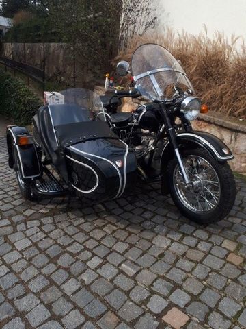 Ural retro