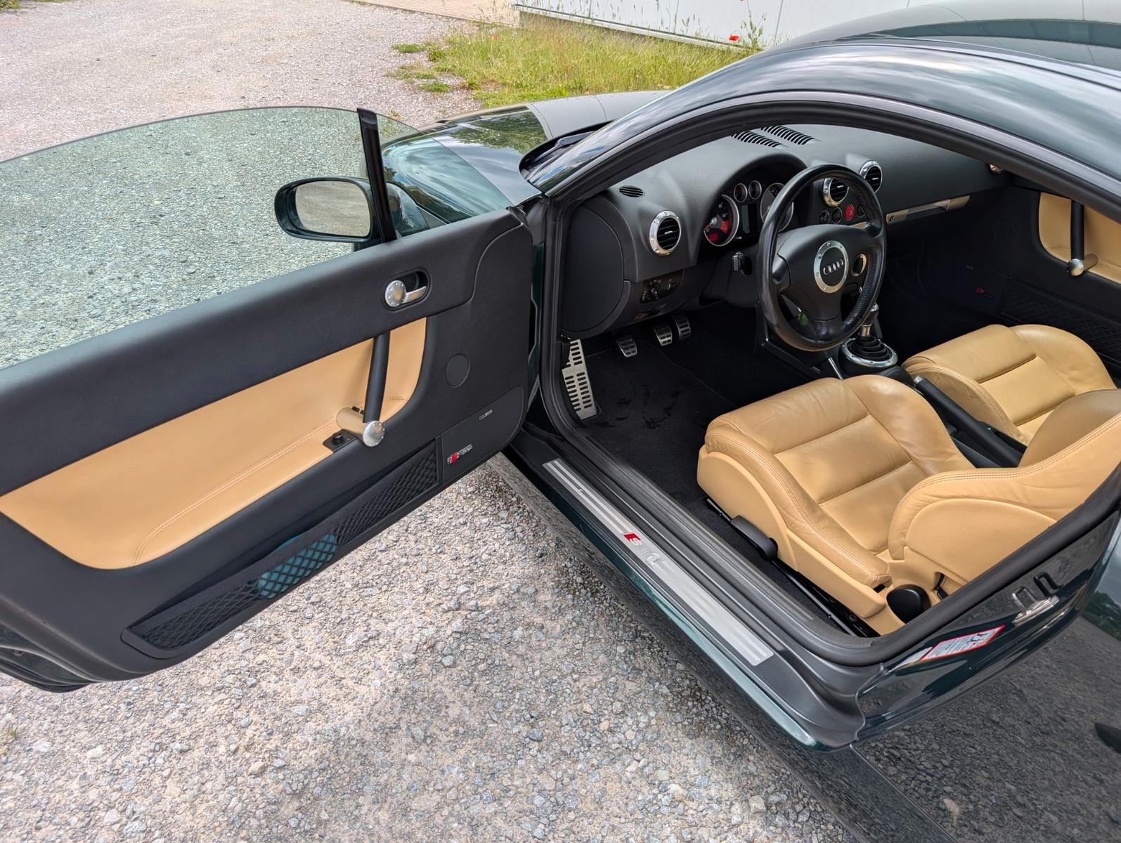 Audi TT Coupe 1.8T 132 kW - Liebhaberstück