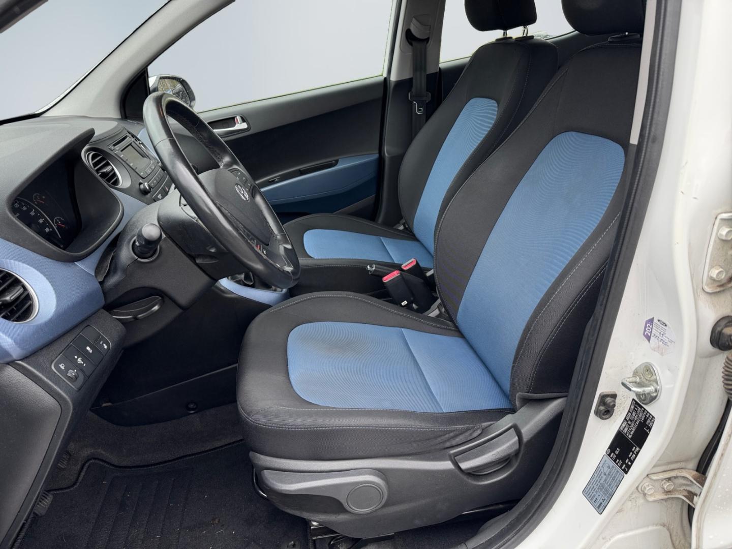 Hyundai i10 Style SHZ LenkradHZG Alarm Temp Tel.-Vorb. B