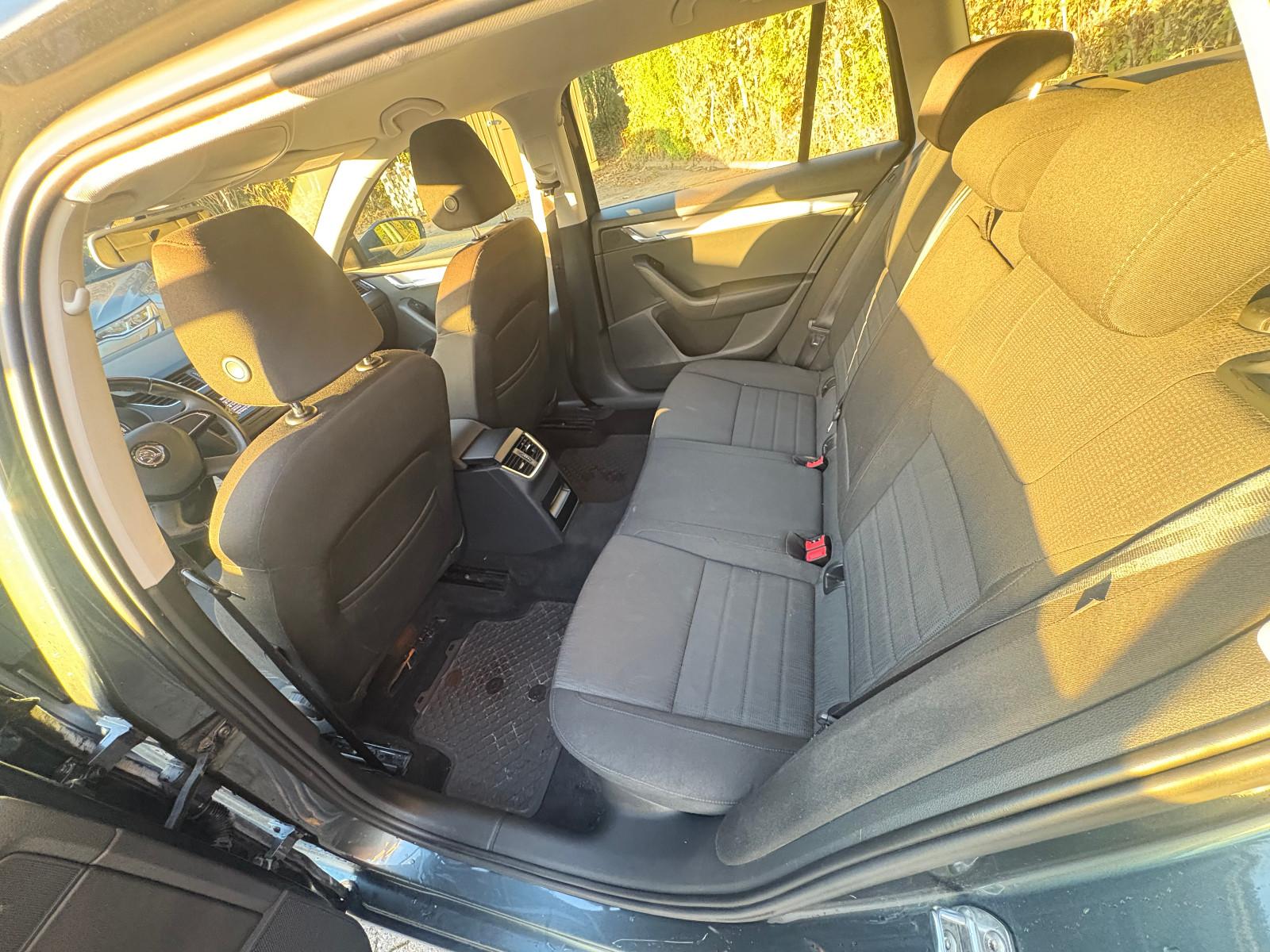 Skoda Octavia 2015 — фото 17
