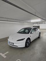 Tesla Model 3 Allradantrieb mit Dualmotor Long Range