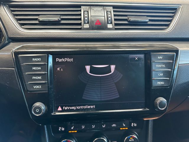 Skoda Superb Combi Style *BiXenon*Navi*AHK*