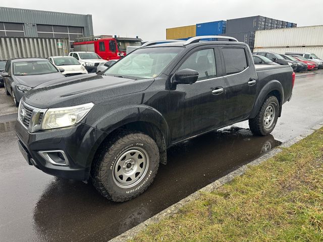 Nissan Navara NP300 Visia Double Cab 4x4