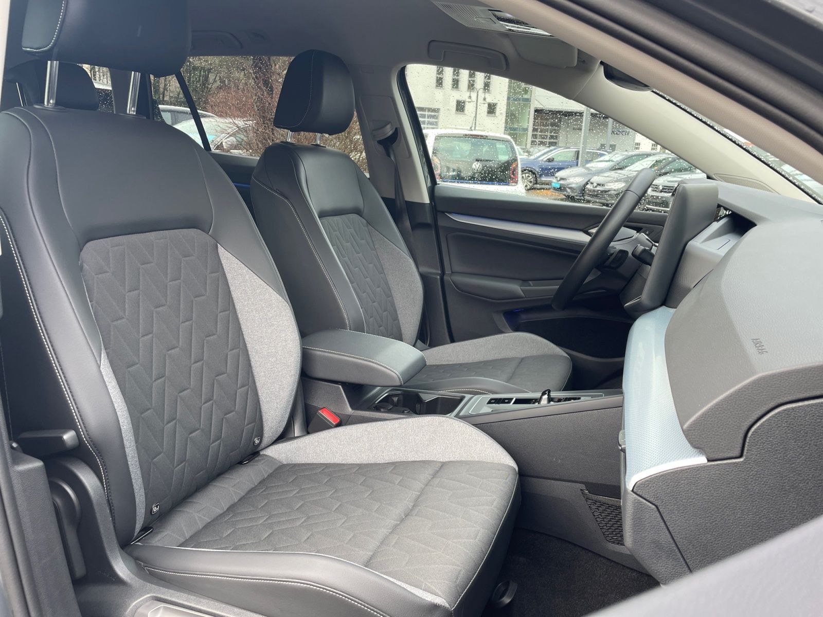 Volkswagen Golf - Bild 13