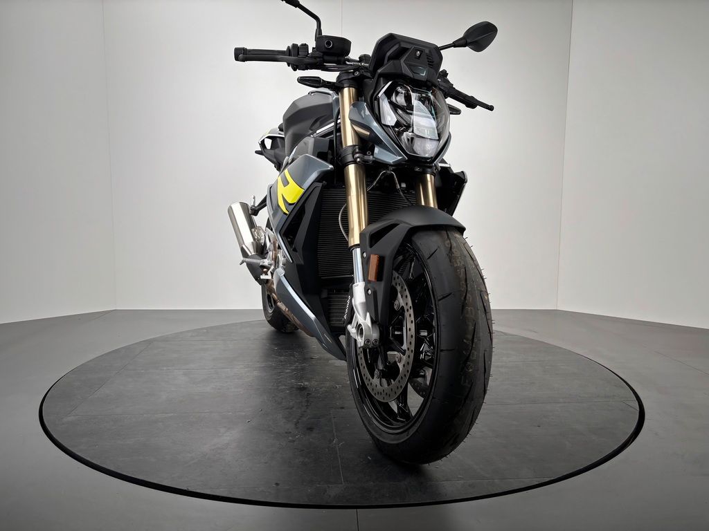 Fahrzeugabbildung BMW S1000 R *3 YEAR WARRANTY *DYNAMIK PAKET