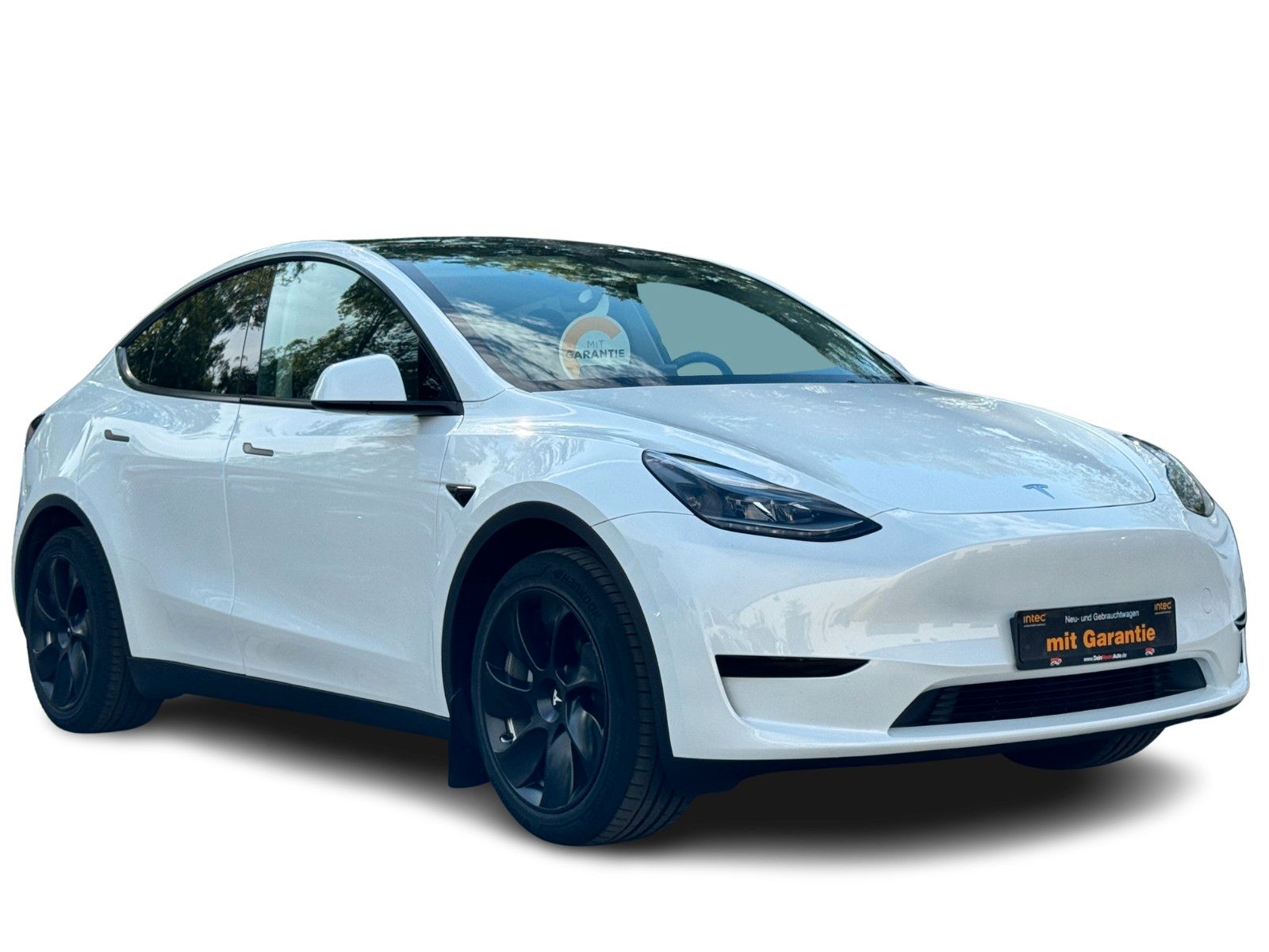 Tesla Model Y Standart Range RWD White Black foto 4